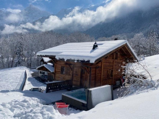 CHALET SPA  TOUT CONFORT LIT FAIT VALLÉE DE CHAMONIX PROMO  